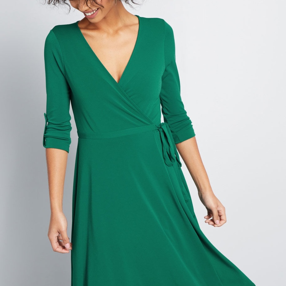 Mod Cloth Say Yes to Timeless Wrap Dress in Clover